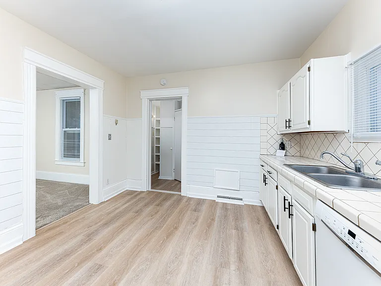 405 Starkweather St #1 — Photo 13