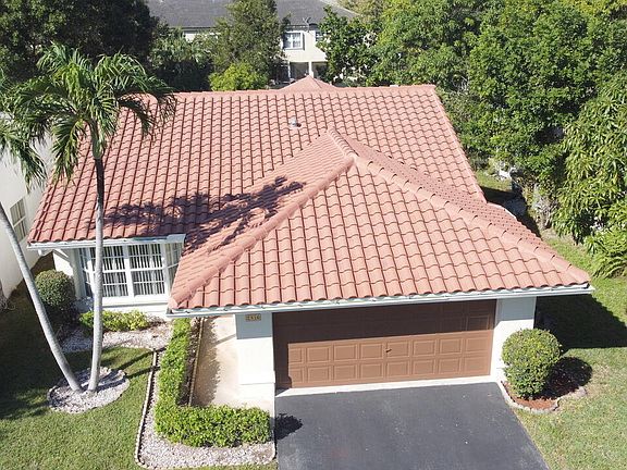 4th image of 2816 NW 95th Avenue