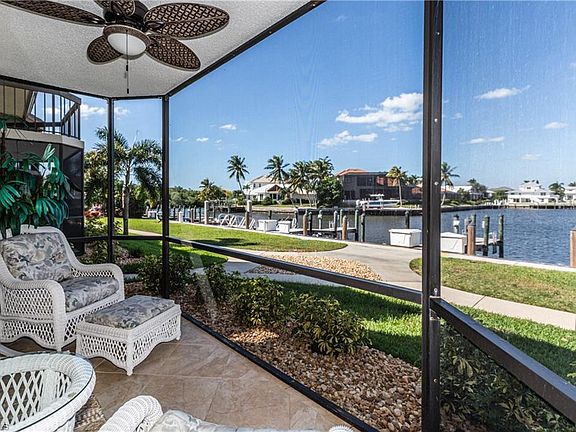 3rd image of 549 Seaview Ct APT H1