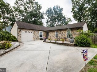 212 Aspen Rd, Williamstown, NJ 08094