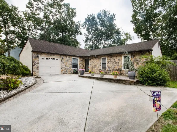 212 Aspen Rd, Williamstown, NJ 08094
