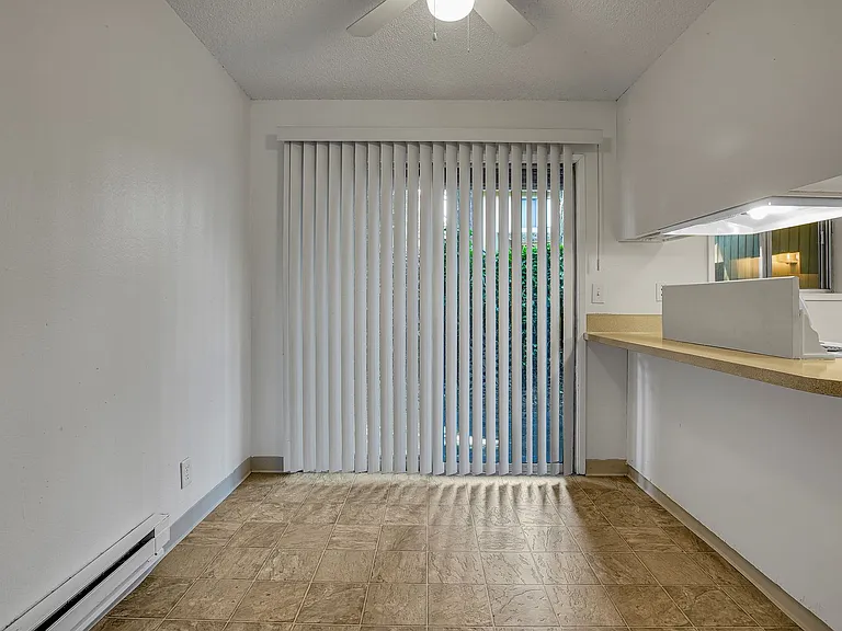 5920 SW Erickson Ave — Photo 6