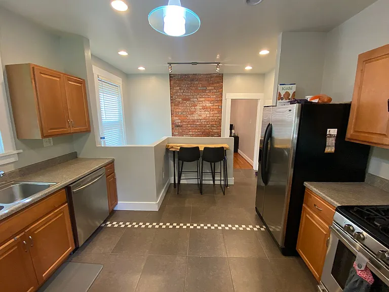 230 Ridge Ave — Photo 1
