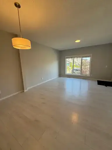 3 bed, 2.5 bath, $2,300 — Photo 3