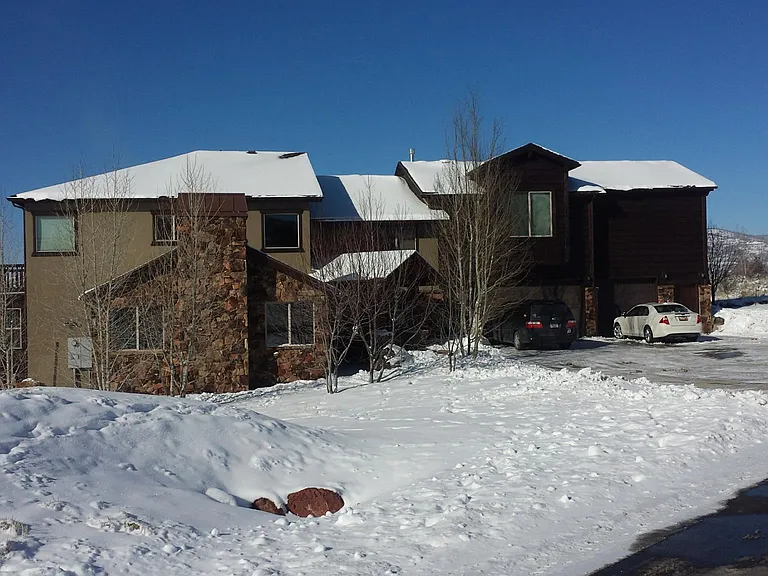 6169 Snowview Dr — Photo 3