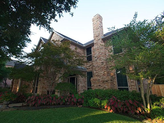 5th image of 4913 Skylark Cir