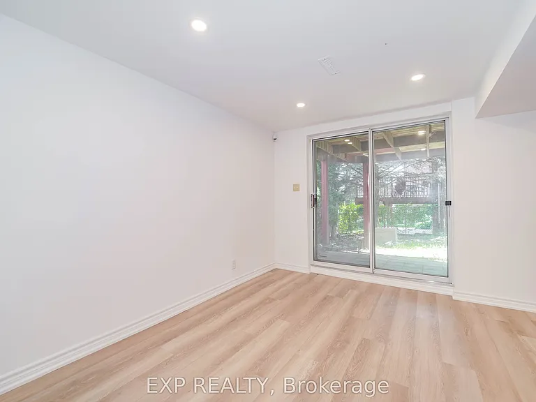 195 Savage Rd #BASEMENT — Photo 9