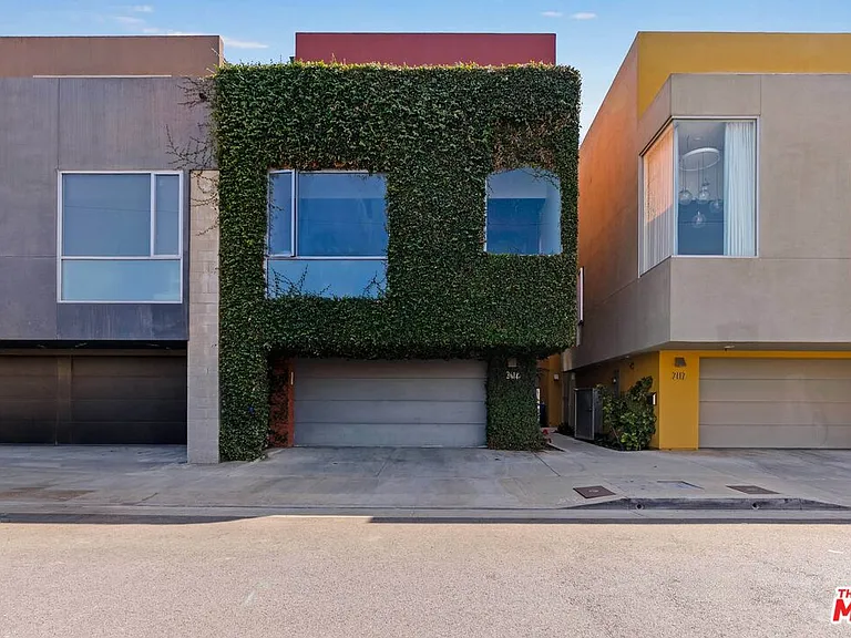 2114 Narcissus Ct — Photo 9