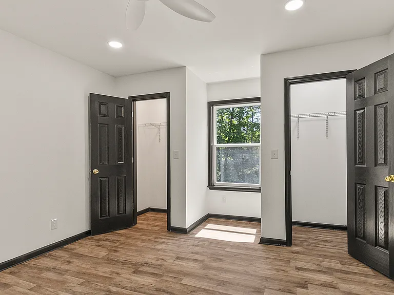 4165 E Lake Dr — Photo 7