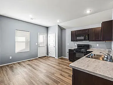 11712 NW 94th St — Photo 5