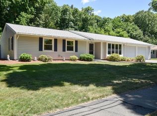 9 Saint Lo Dr, Peabody, MA 01960
