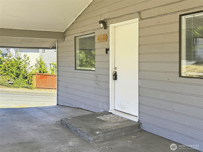 3rd image of 2719 S 125th Street