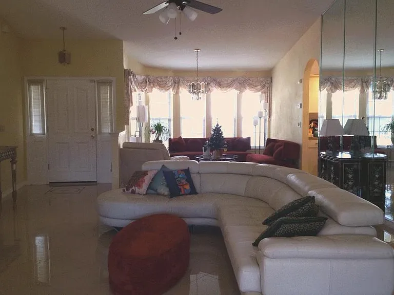 Living Rm