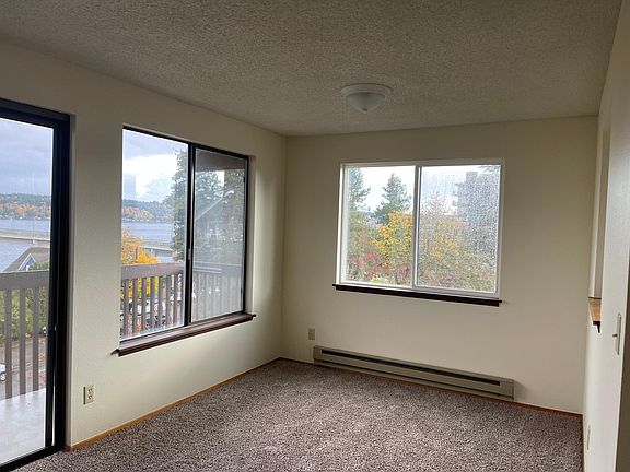 4th image of 922 Highland Ave APT 102