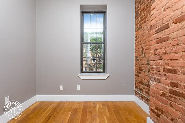 Rented by MySpaceNYC | media 16