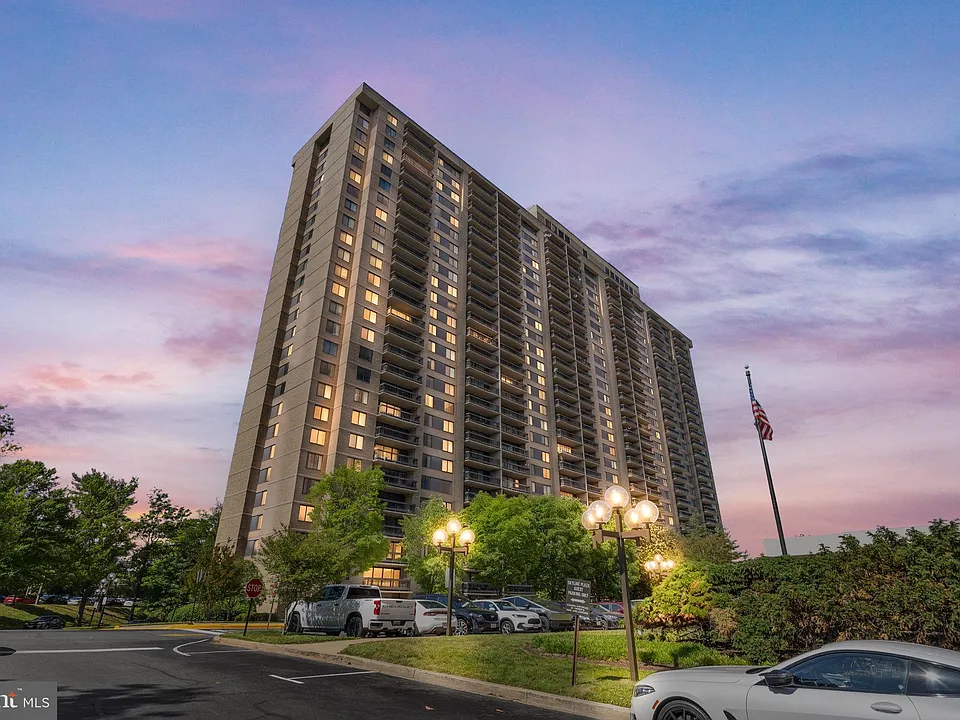 3701 S George Mason Dr #2518N
