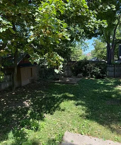 105 Florence Ave #1 — Photo 14