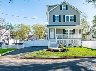 421 River Rd, Rahway, NJ 07065