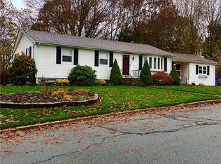 11 Raymond St, Lincoln, RI 02865