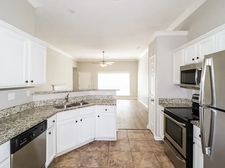 4011 Chesapeake Way — Photo 7