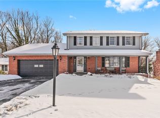 124 Sherwood Dr, Greensburg, PA 15601