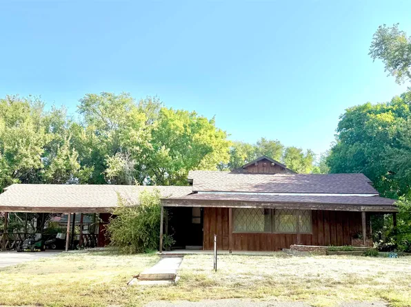 1033 Lasso Ln, Freedom, OK 73842