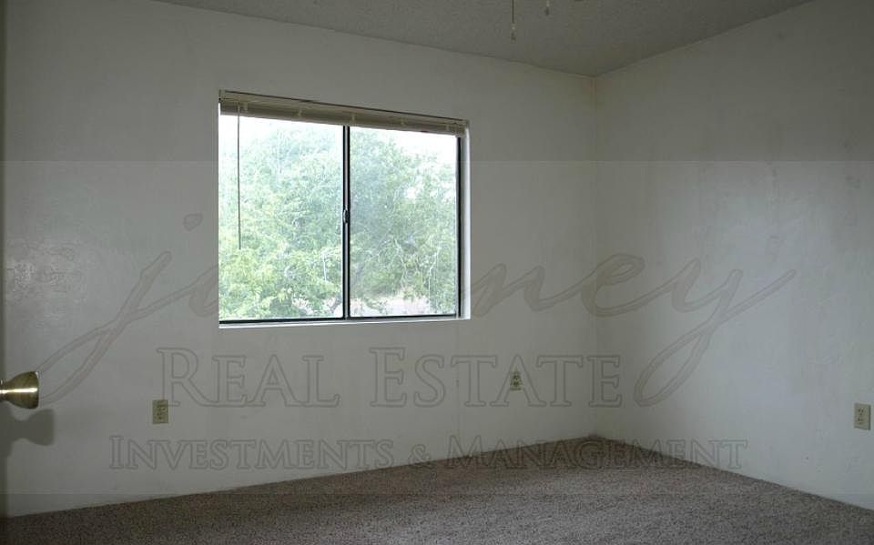 629 Dameron Bedroom 1 WM_09302016