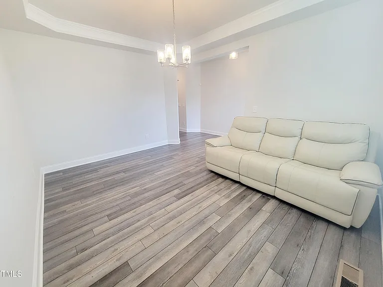121 Scoville Rd — Photo 8