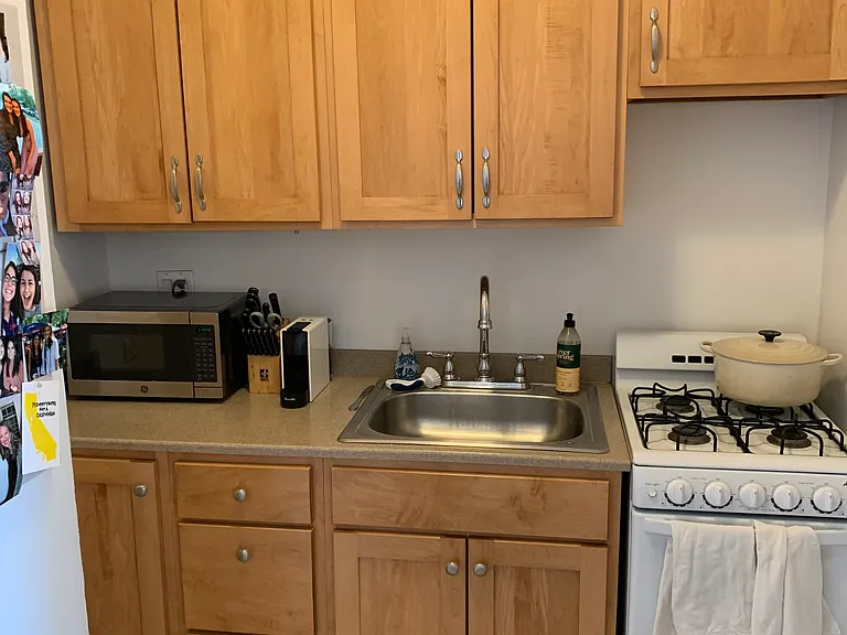 Fullerton Parkway Towers — Photo 21