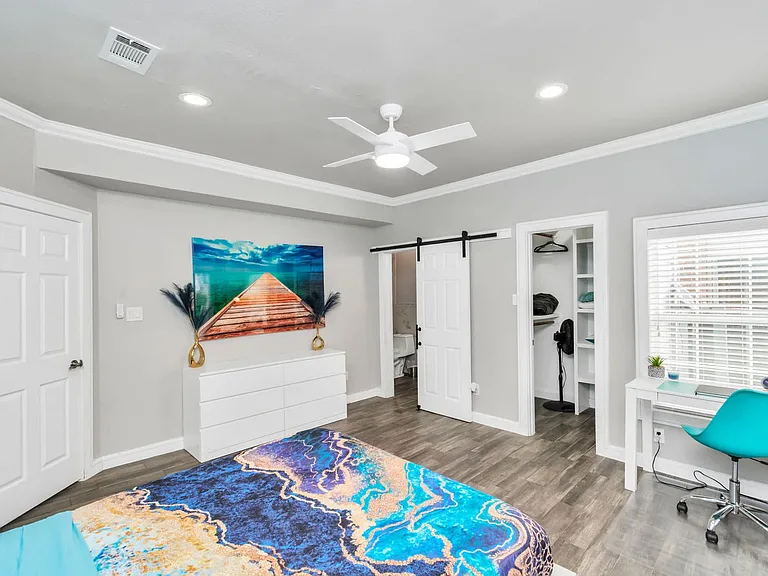 Bedroom