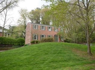 204 Cornwall Dr, Pittsburgh, PA