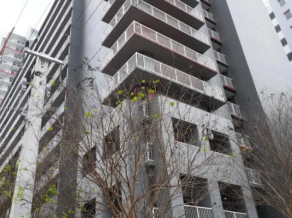 104 SW 9th St APT 1403, Miami, FL 33130