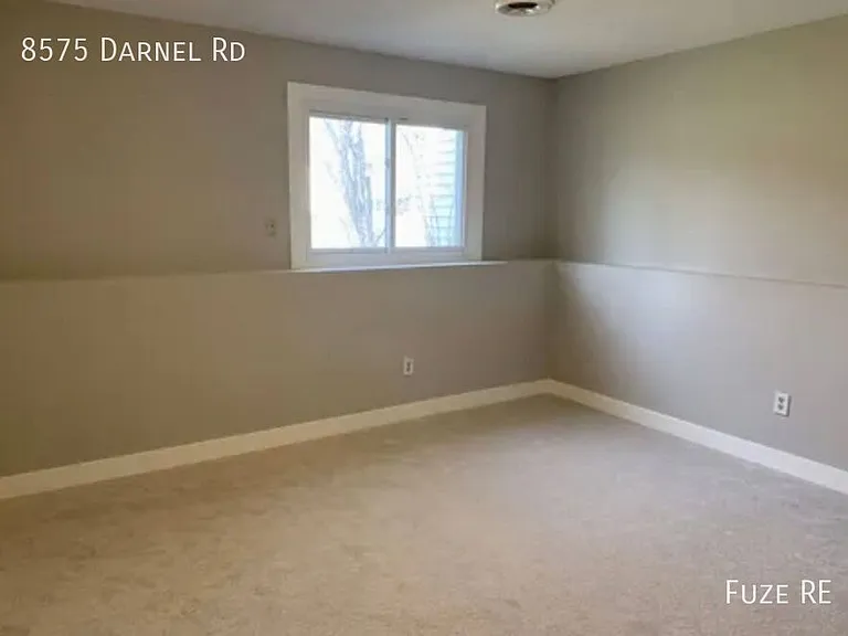 8575 Darnel Rd — Photo 9