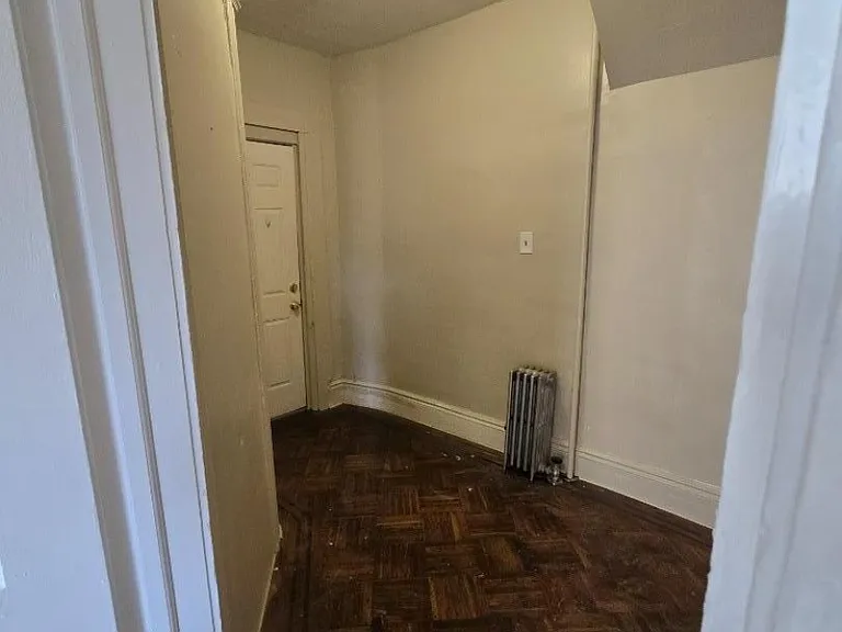 314 William St — Photo 5
