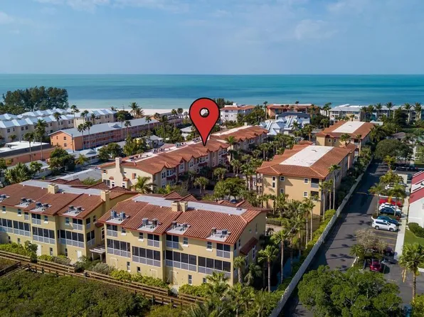 241 N 17th St, Bradenton Beach, FL 34217