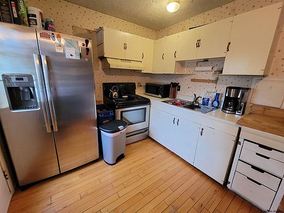 5th image of 326A Cortland St