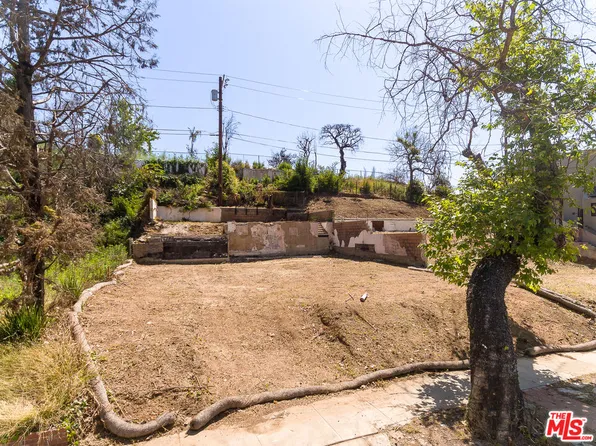 630 Bienveneda Ave, Pacific Palisades, CA 90272