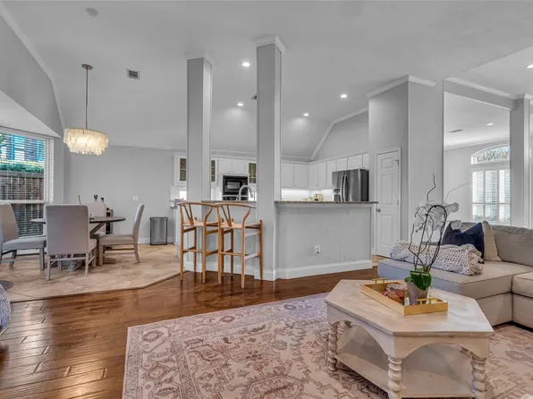 939 Kingwood Cir, Highland Village, TX 75077
