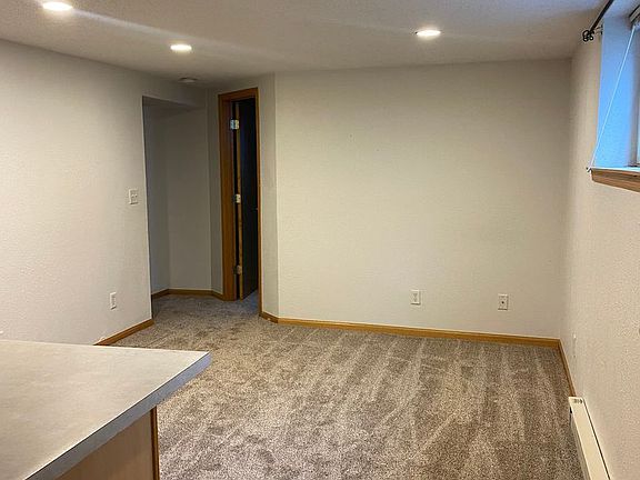 2nd image of 1106 E Avenue C #2