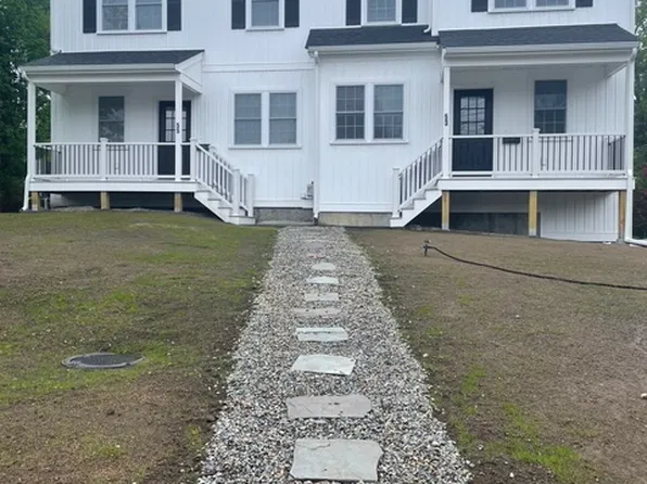 55 Mechanic St #55, Foxboro, MA 02035
