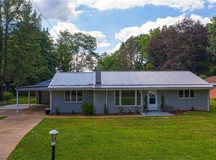 203 Spruce Rd, Sewickley, PA 15143