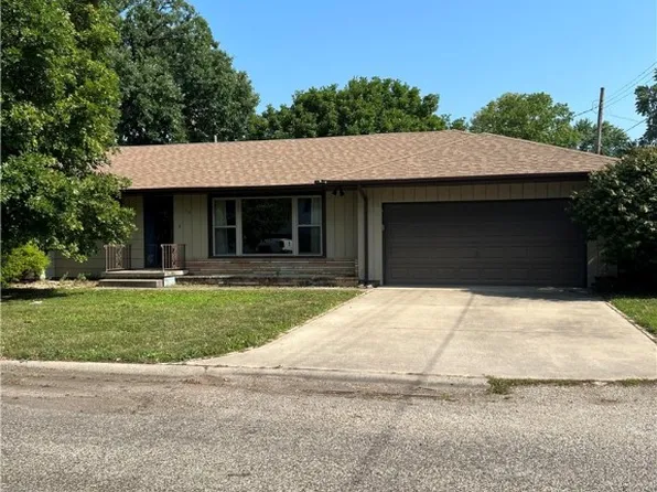 118 Mae Dr, Catlin, IL 61817