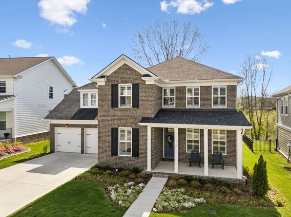 1167 Pebble Run Rd, Hendersonville, TN 37075