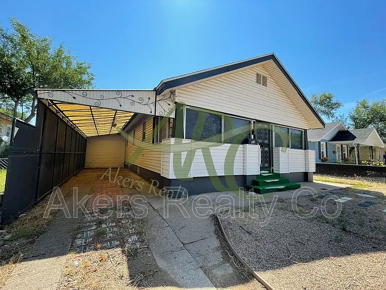 524 Belmont Ave — Photo 2