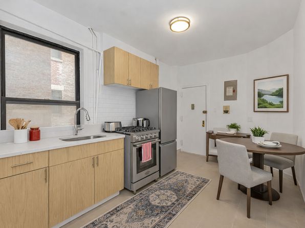 181 Thompson St APT 17