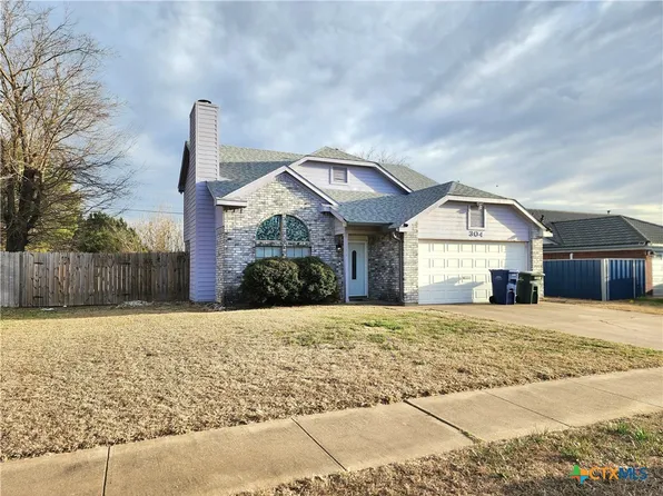 304 E Hogan Dr, Copperas Cove, TX 76522