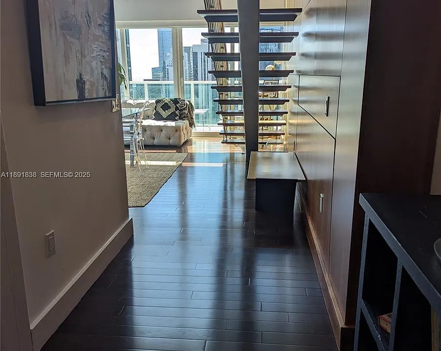 41 SE 5th St #2302