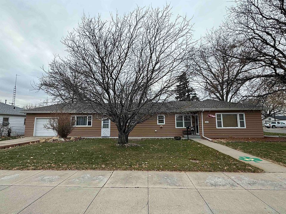 1st image of 602 S Poplar