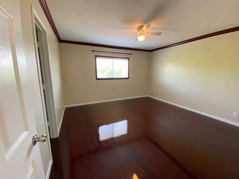 7940 Abbotts Pointe — Photo 10