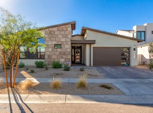 933 E Piedmont Rd, Phoenix, AZ 85042